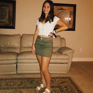 Meet your Posher, Hannah